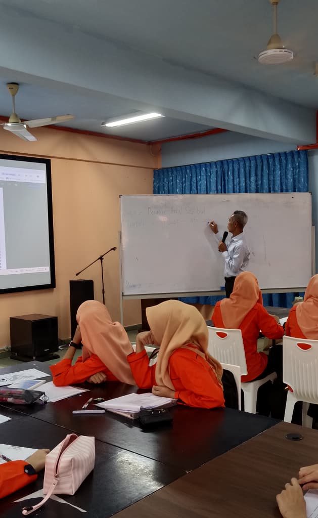 Kelas perakaunan di Kolej Vokasional